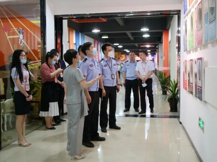 龙湾区公安局副局长吕杰一行莅临国技互联调研网络安全工作